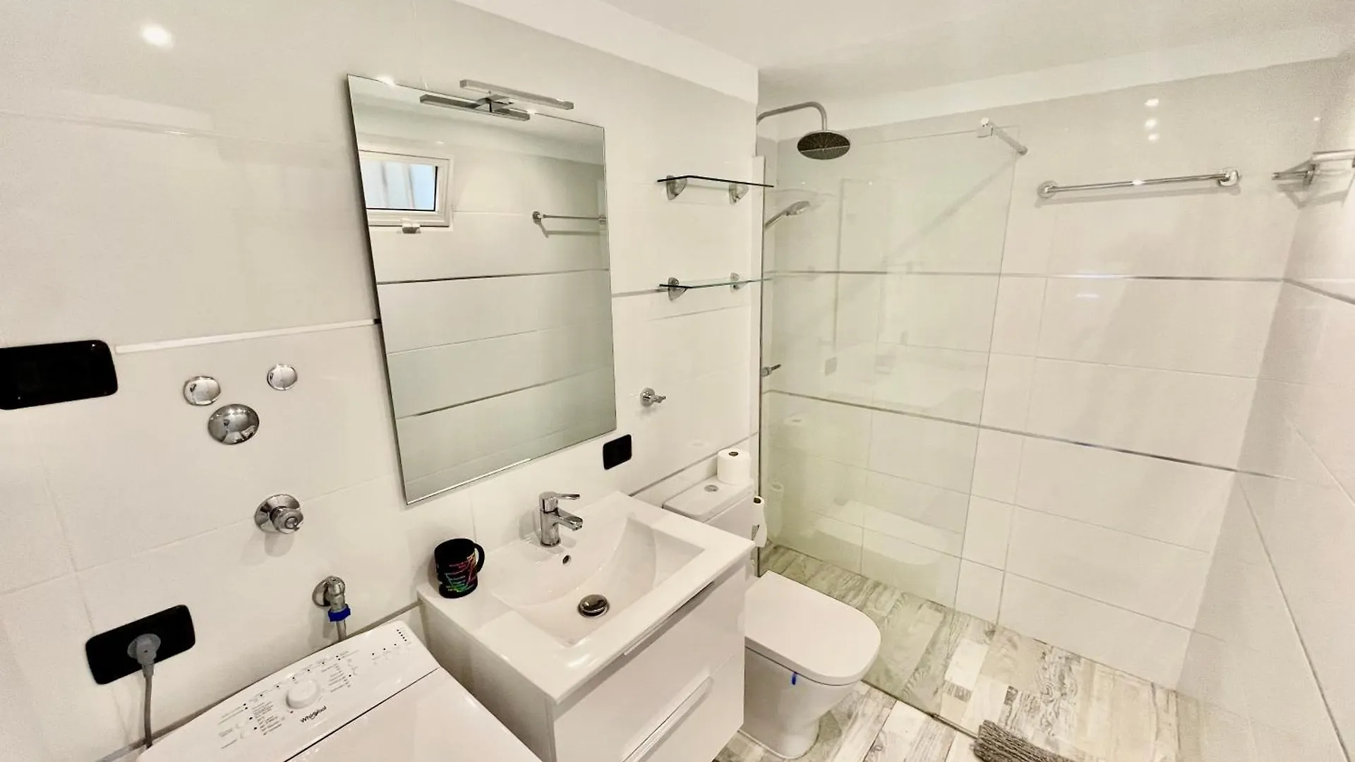 5. Cozy Apartment In Las Americas Playa de las Americas