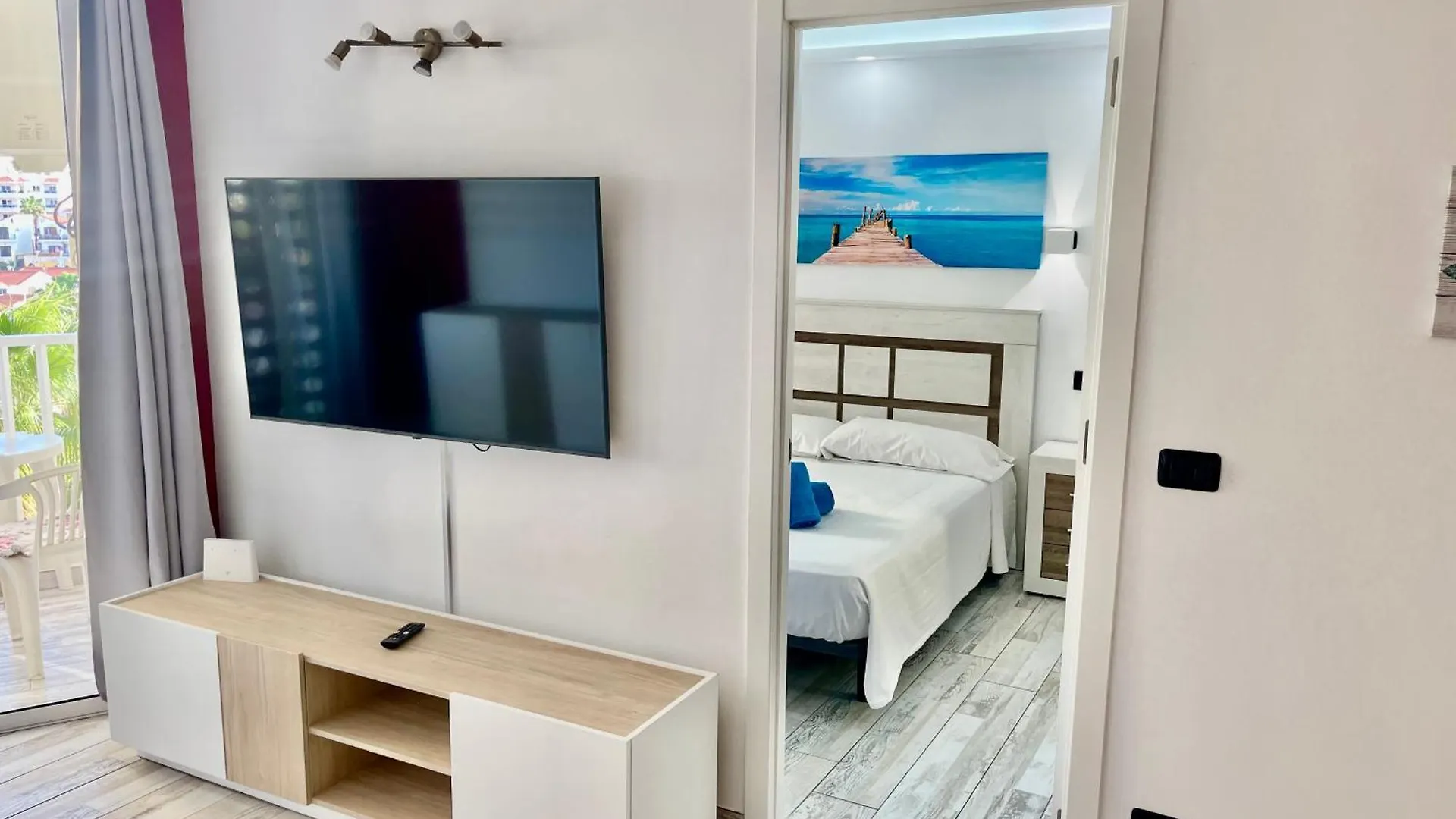 5. Cozy Apartment In Las Americas Playa de las Americas   Playa de las Americas (Tenerife)