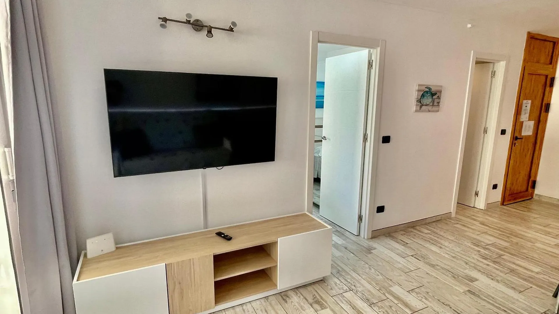 5. Cozy Apartment In Las Americas Playa de las Americas  0*, Playa de las Americas (Tenerife)