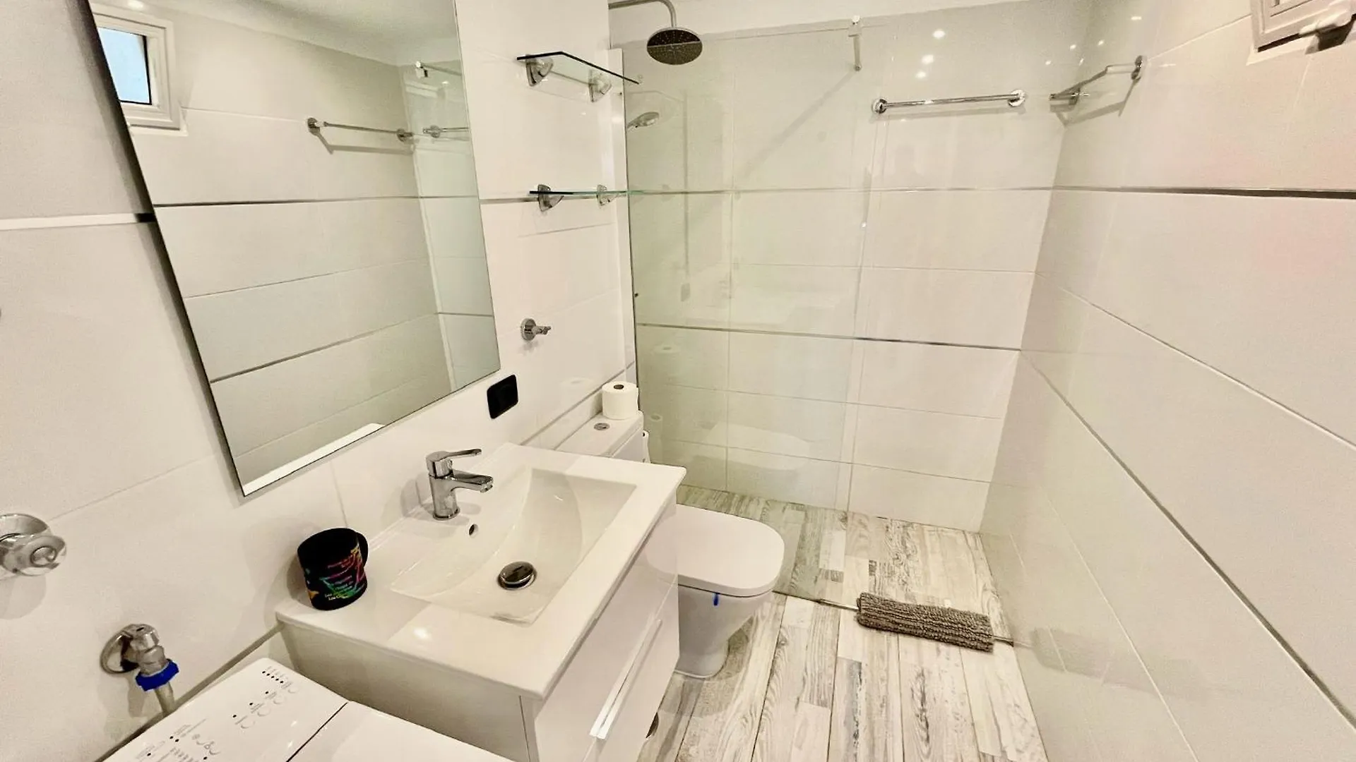 5. Cozy Apartment In Las Americas Playa de las Americas